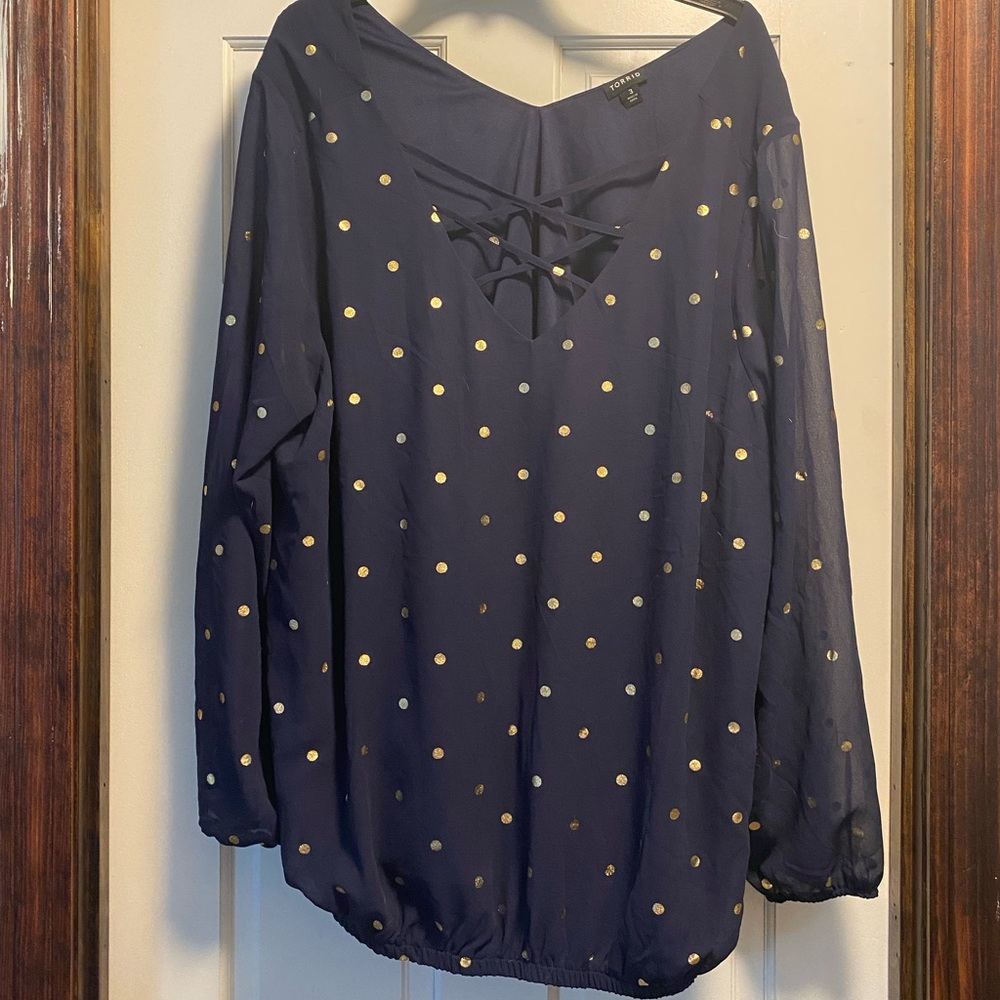 Torrid Womens Navy blue and gold polka dot blouse size 3